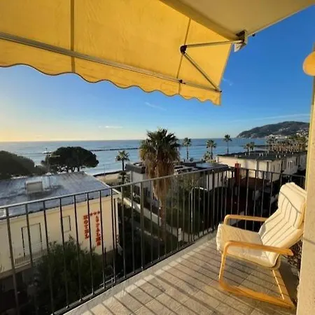 Apartman Trilocale Pregiato Sul Mare