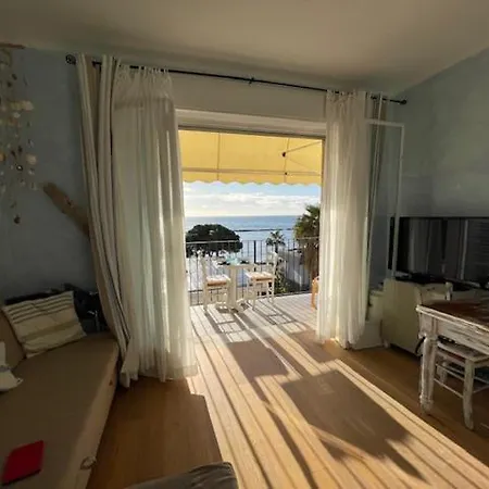 Lägenhet Trilocale Pregiato Sul Mare