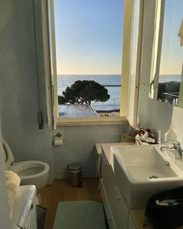 Trilocale Pregiato Sul Mare Lägenhet *