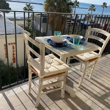 Trilocale Pregiato Sul Mare * San Bartolomeo al Mare