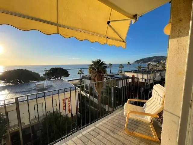 Apartman Trilocale Pregiato Sul Mare